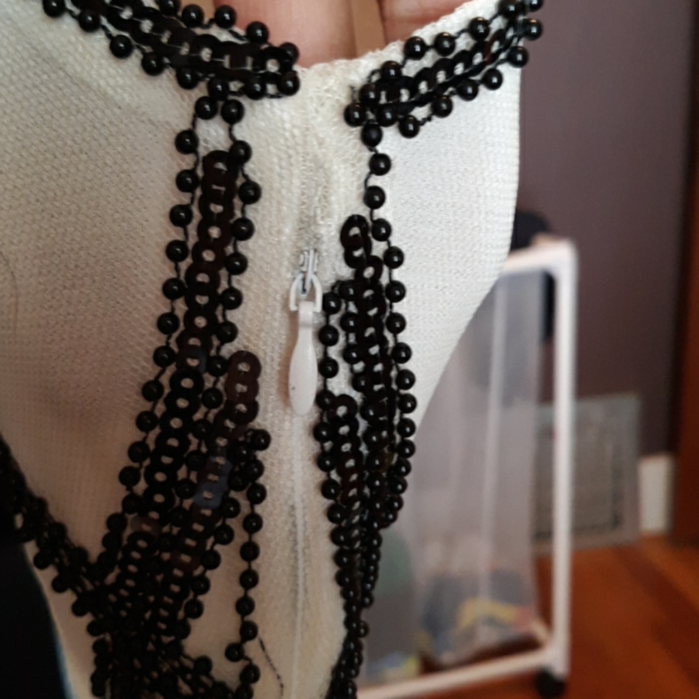 Dress - Picture 3 of 3